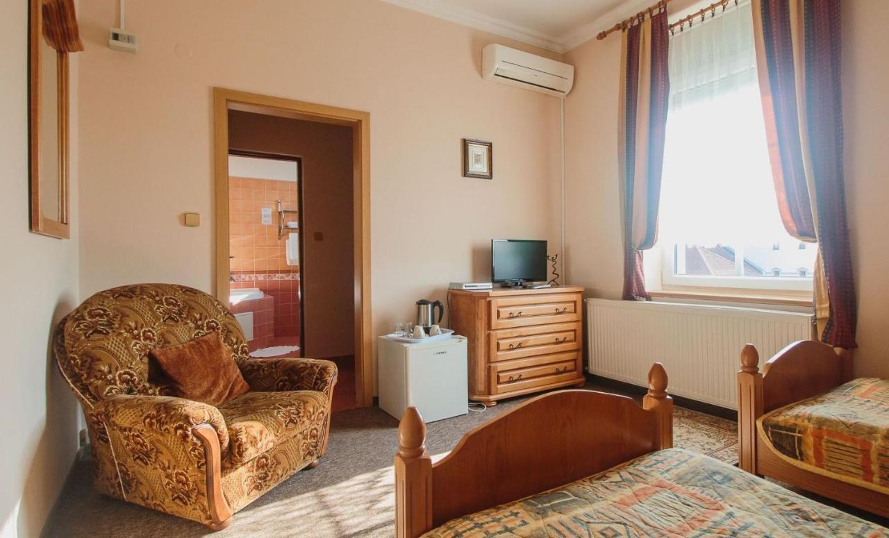 Penzion Exclusive Trenčín المظهر الخارجي الصورة